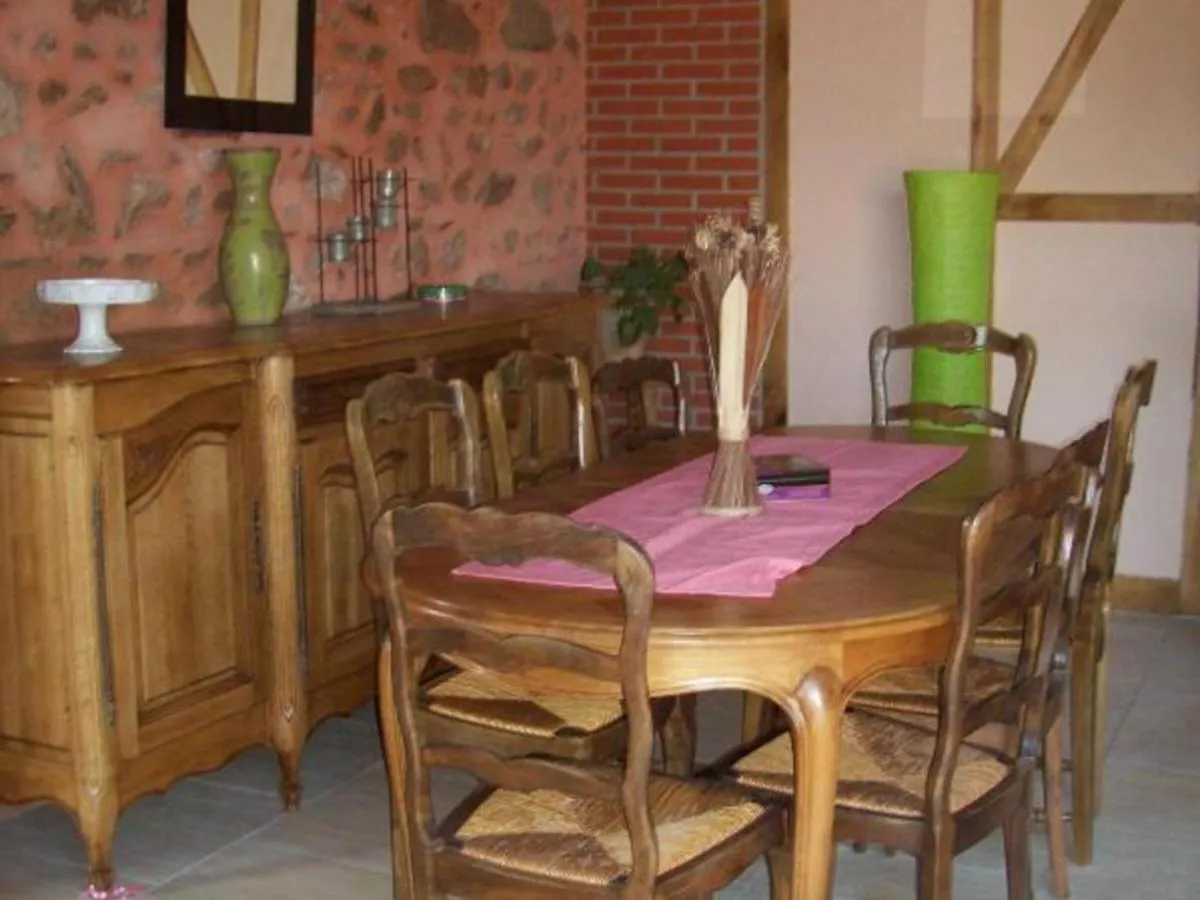 Gite Familial Avec Peche, Cascade, Animaux Et Activites Variees, Proche De Vichy Et Le Pal - Fr-1-489-122 Barrais-Bussolles 0*,  France