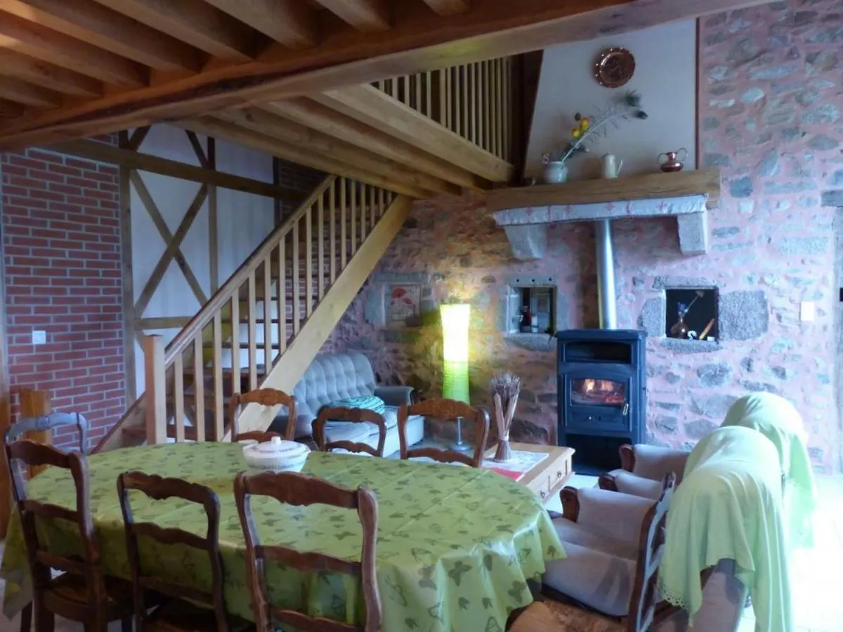Gite Familial Avec Peche, Cascade, Animaux Et Activites Variees, Proche De Vichy Et Le Pal - Fr-1-489-122 Barrais-Bussolles