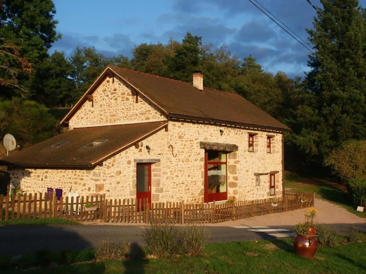 Gite Familial Avec Peche, Cascade, Animaux Et Activites Variees, Proche De Vichy Et Le Pal - Fr-1-489-122 Villa Barrais-Bussolles