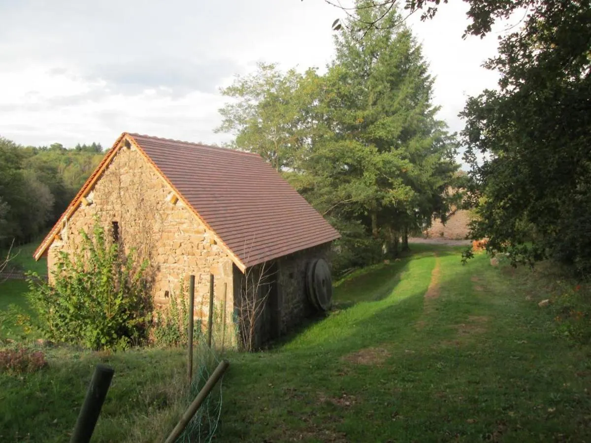 Gite Familial Avec Peche, Cascade, Animaux Et Activites Variees, Proche De Vichy Et Le Pal - Fr-1-489-122 Barrais-Bussolles Holiday home